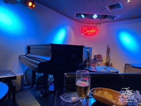 先日お友達が又ジャズのライブに連れて行ってくれました