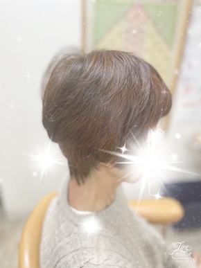 ヘナカラーとカットをさせて頂きました